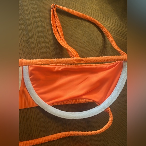 Frankie’s Enzo Plisse Ribbed Bikini - Picture 11 of 16